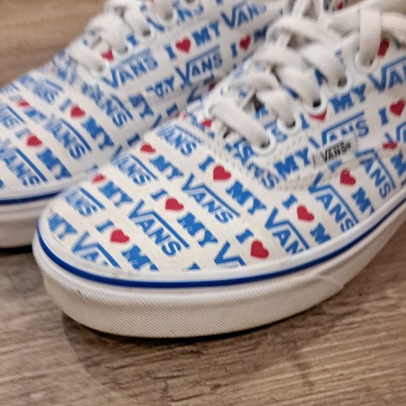 Unisex Vans White and Blue Sneakers with Unique Pattern - Picture 5 of 9